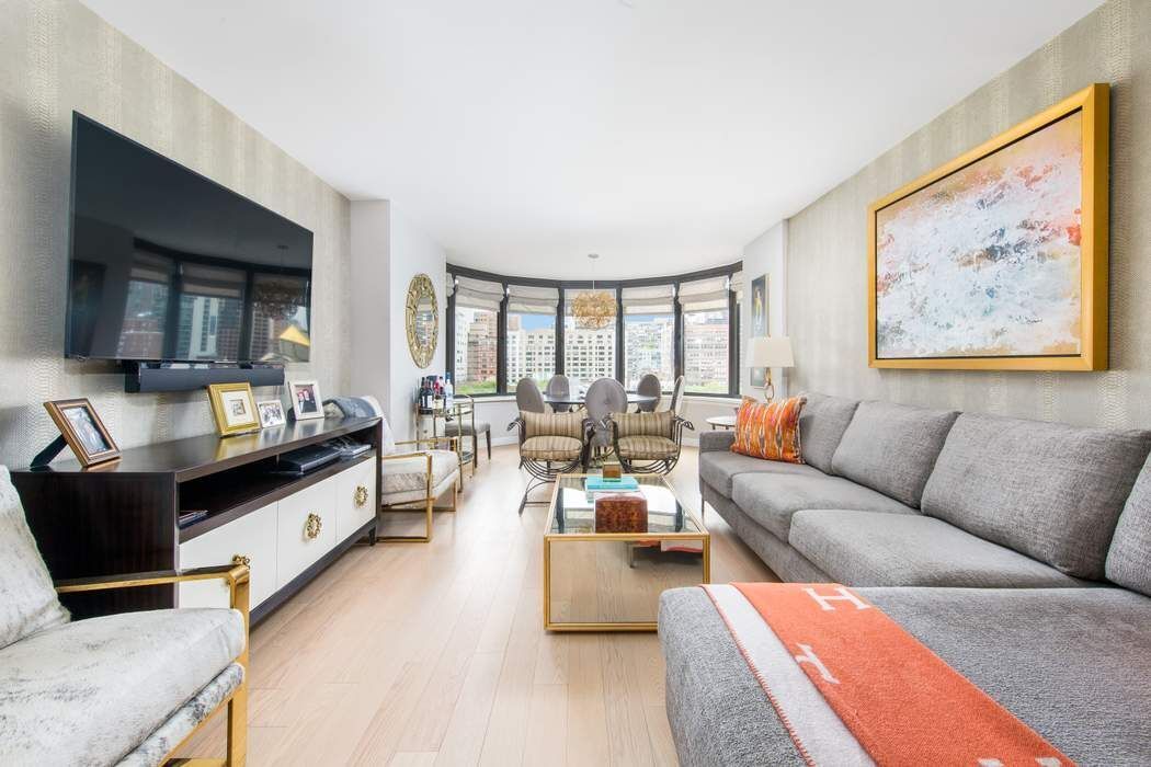 330 East 38th Street, Unit 9P Manhattan, NY 10016 - Photo 2 of 17