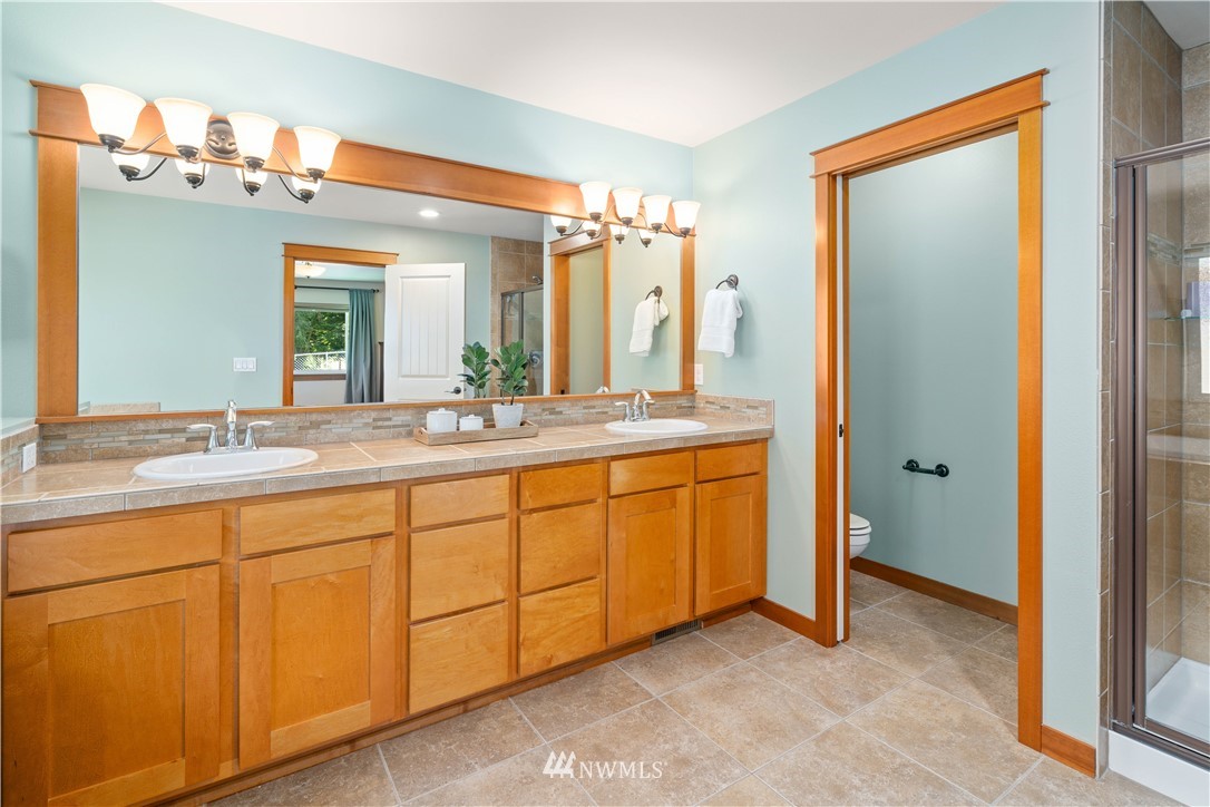 23530 2nd Avenue Southeast Bothell, WA 98021 - Photo 25 of 39