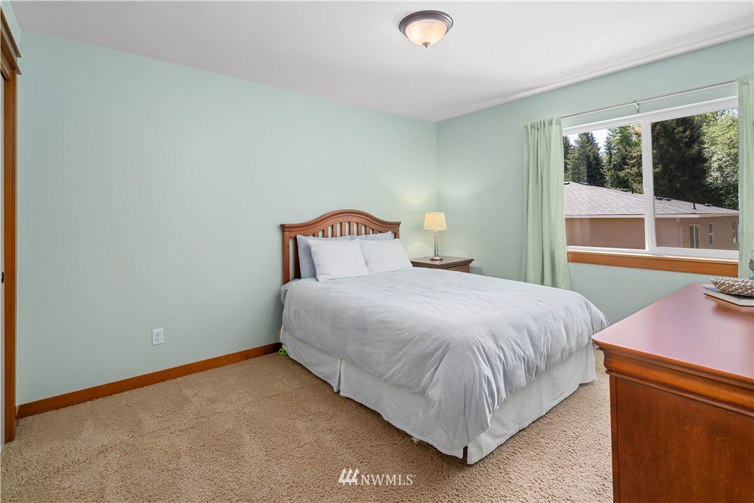 23530 2nd Avenue Southeast Bothell, WA 98021 - Photo 28 of 39