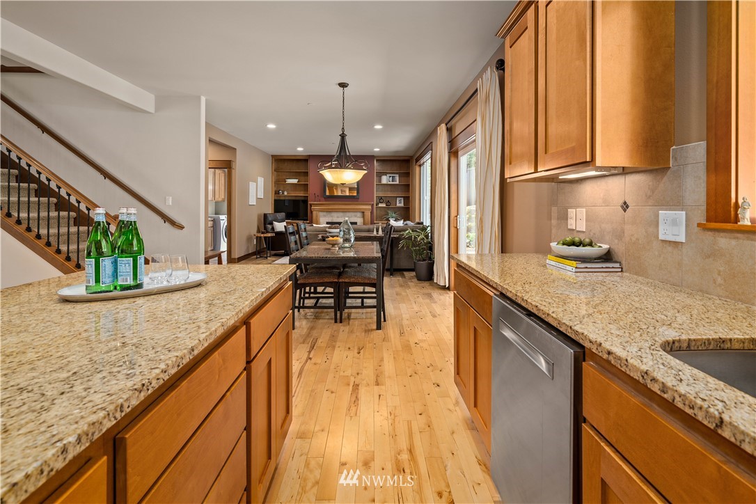 23530 2nd Avenue Southeast Bothell, WA 98021 - Photo 10 of 39