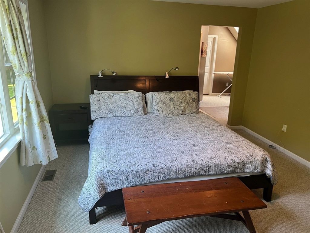 76 Stagecoach Road Holliston, MA 01746 - Photo 13 of 37