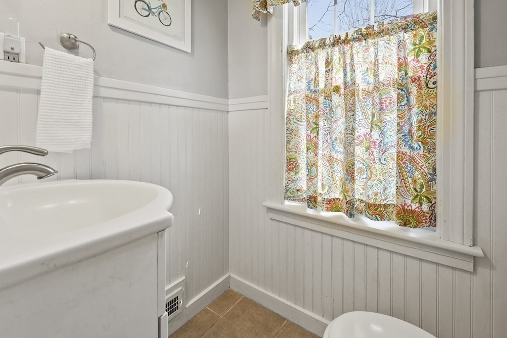 40 Hapgood Road Worcester, MA 01605 - Photo 15 of 38 Gallery Image 15