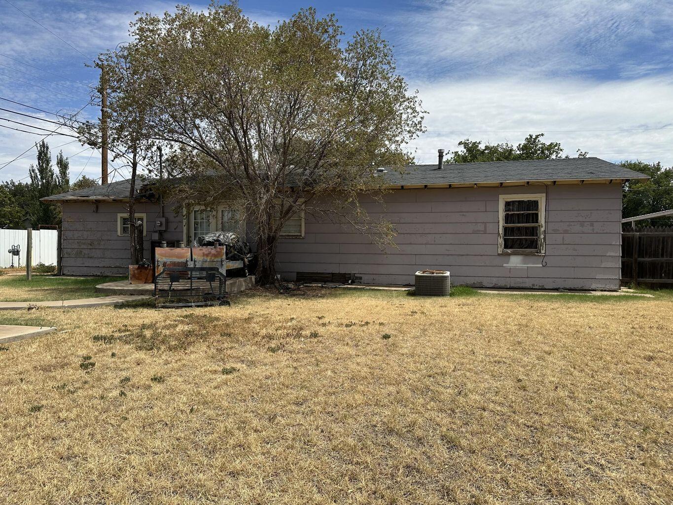 1007 Xenia Street Plainview, TX 79072 - Photo 11 of 14 11