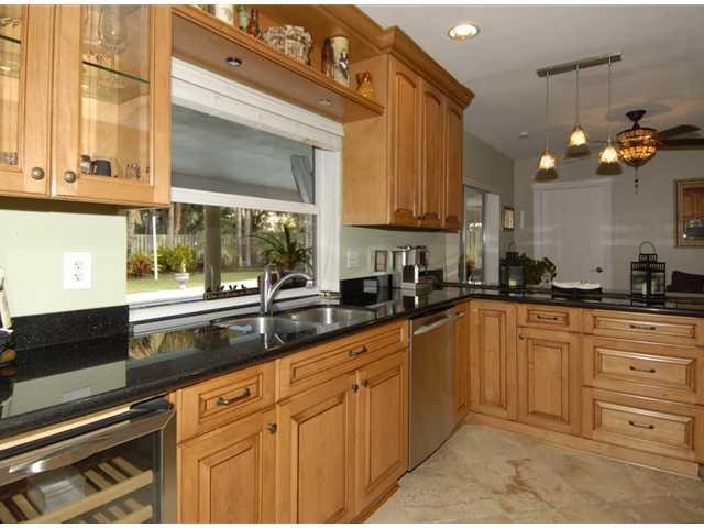 1529 Southwest 9th Street Boca Raton, FL 33486 - Photo 6 of 22 Kitchen