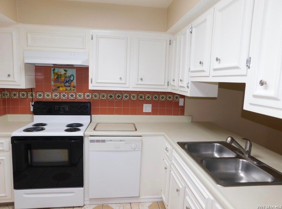 5359 Fredericksburg Road, Unit 302 San Antonio, TX 78229 - Photo 13 of 16