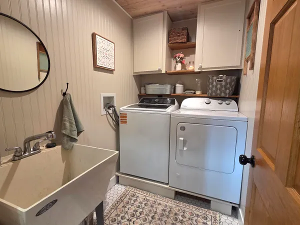 $399,900 | N6769 Donlin Drive, Pardeeville, WI 53954