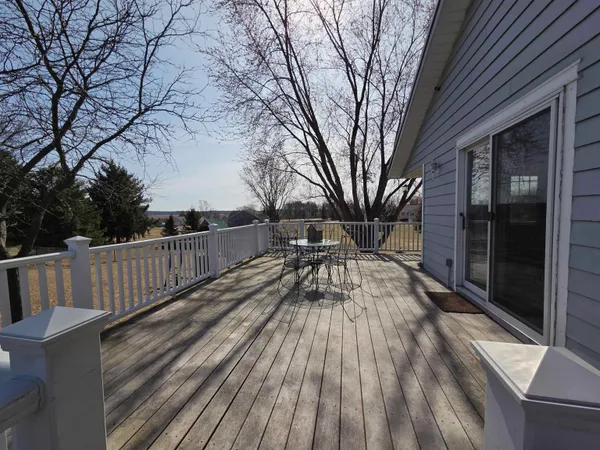 $399,900 | N6769 Donlin Drive, Pardeeville, WI 53954