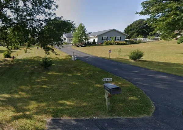 $399,900 | N6769 Donlin Drive, Pardeeville, WI 53954