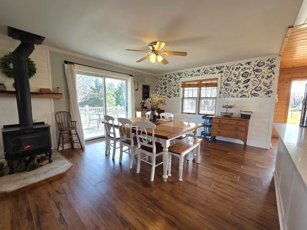 $399,900 | N6769 Donlin Drive, Pardeeville, WI 53954