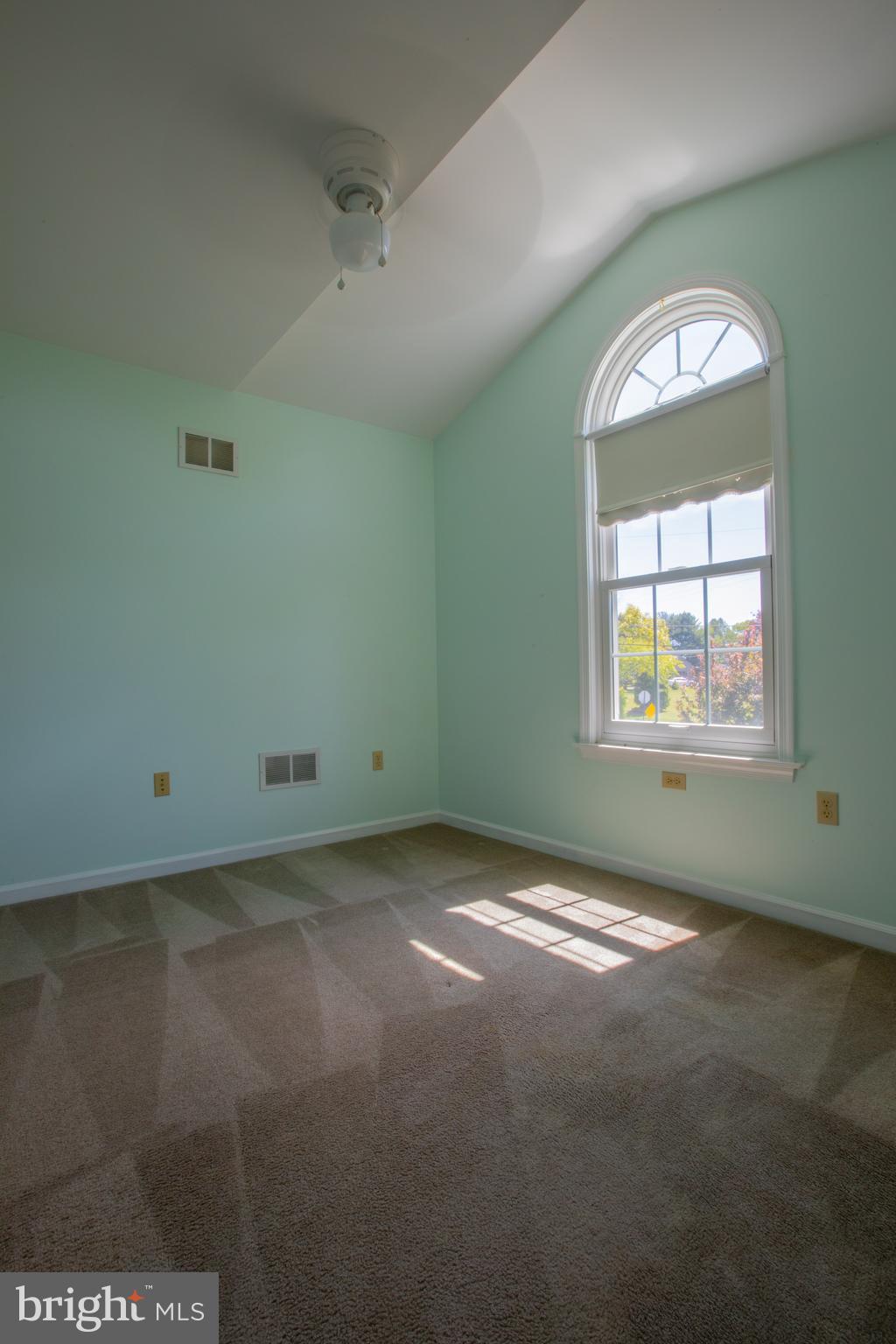 41 Knittle Road Kutztown, PA 19530 - Photo 23 of 40 2nd Floor BR 3