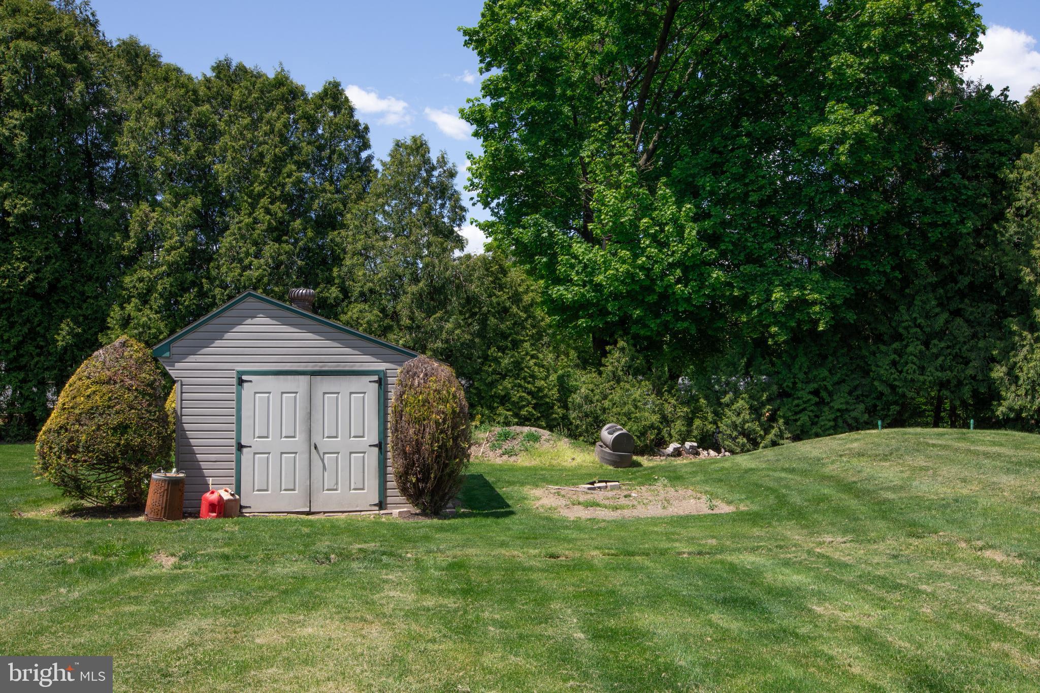 41 Knittle Road Kutztown, PA 19530 - Photo 34 of 40 Shed