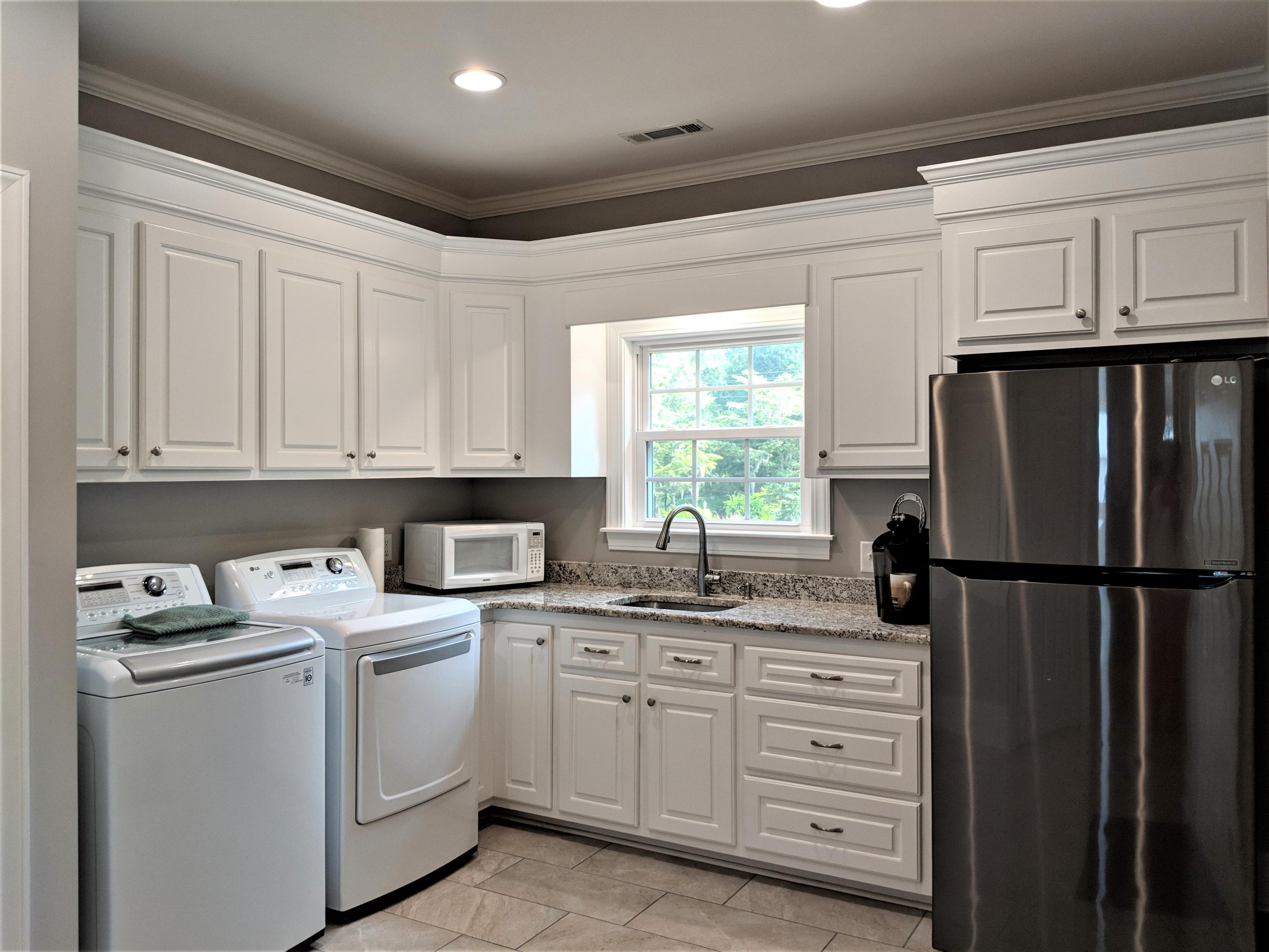 2544 Princess Pond Road Summerton, SC 29148 - Photo 20 of 36 laundry room