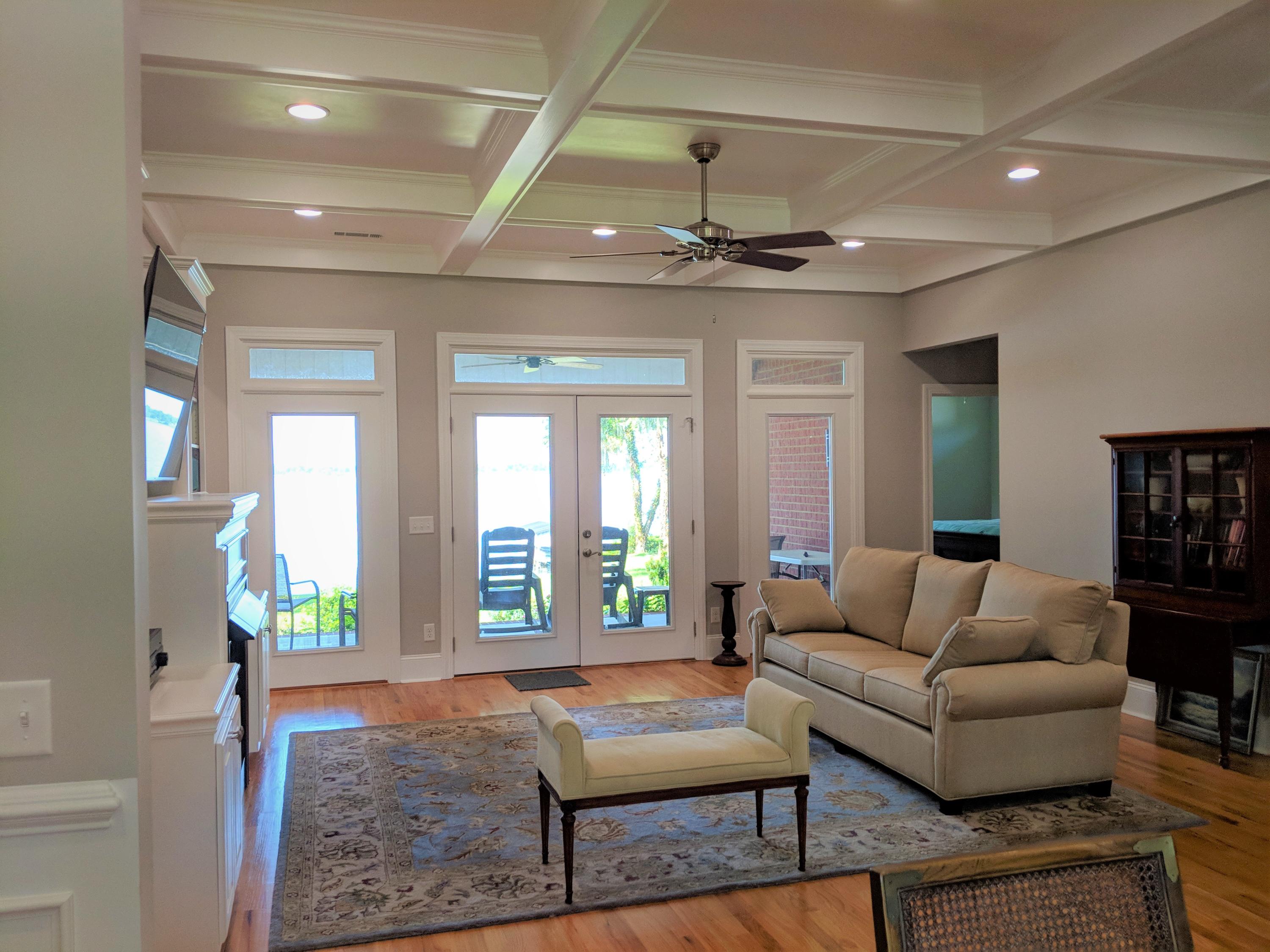 2544 Princess Pond Road Summerton, SC 29148 - Photo 9 of 36 Living Room