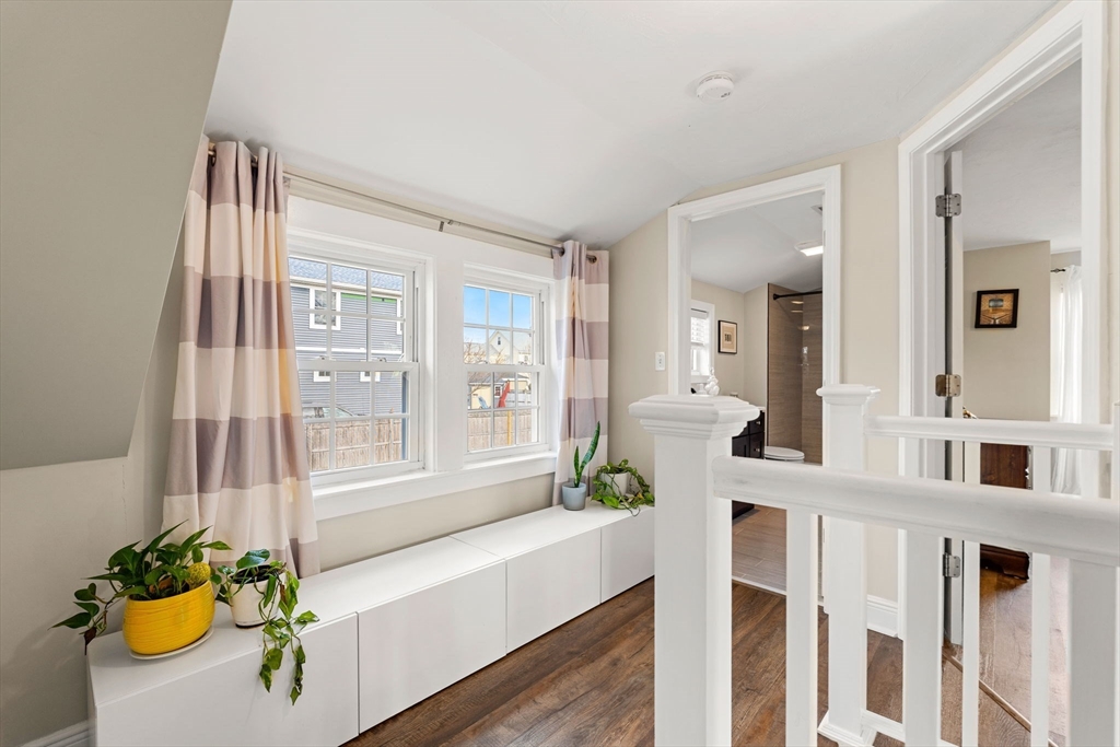 39 Chestnut Street Peabody, MA 01960 - Photo 14 of 42