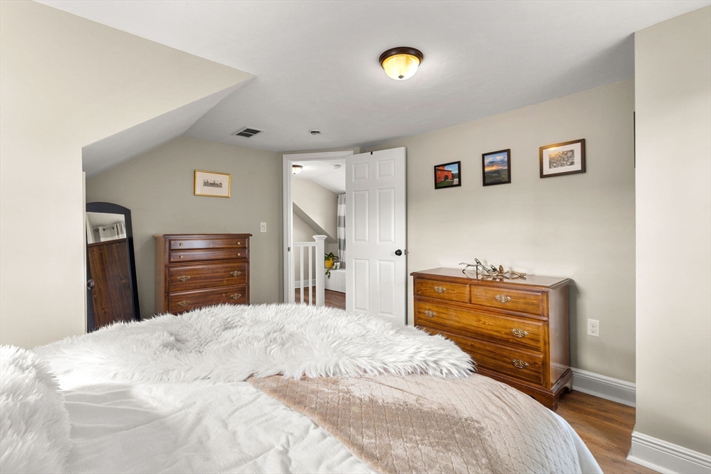 39 Chestnut Street Peabody, MA 01960 - Photo 19 of 42