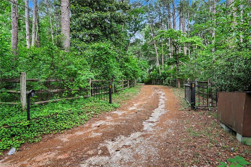 675 Ridge Avenue Stone Mountain, GA 30083 - Photo 45 of 65
