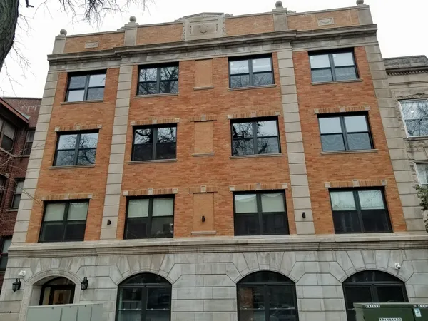 $1,200 | 5240 North Winthrop Avenue, Unit 405, Chicago, IL 60640