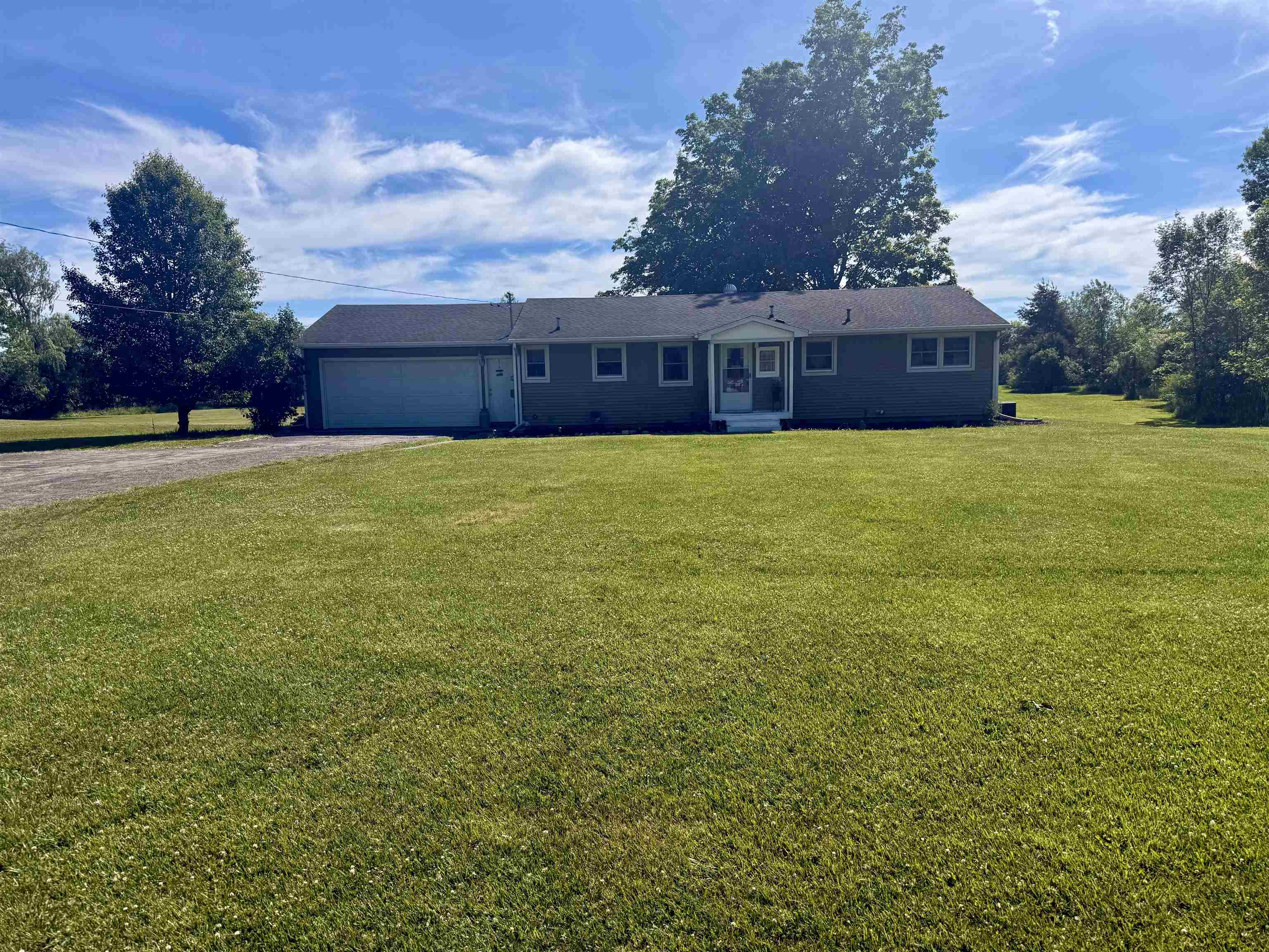 2041 Vandecarr Road Owosso, MI 48867 - Photo 1 of 17