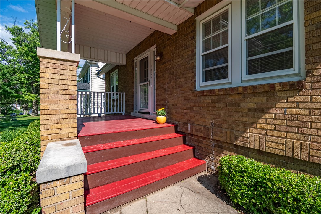 1634 Riverview Avenue Decatur, IL 62522 - Photo 2 of 24