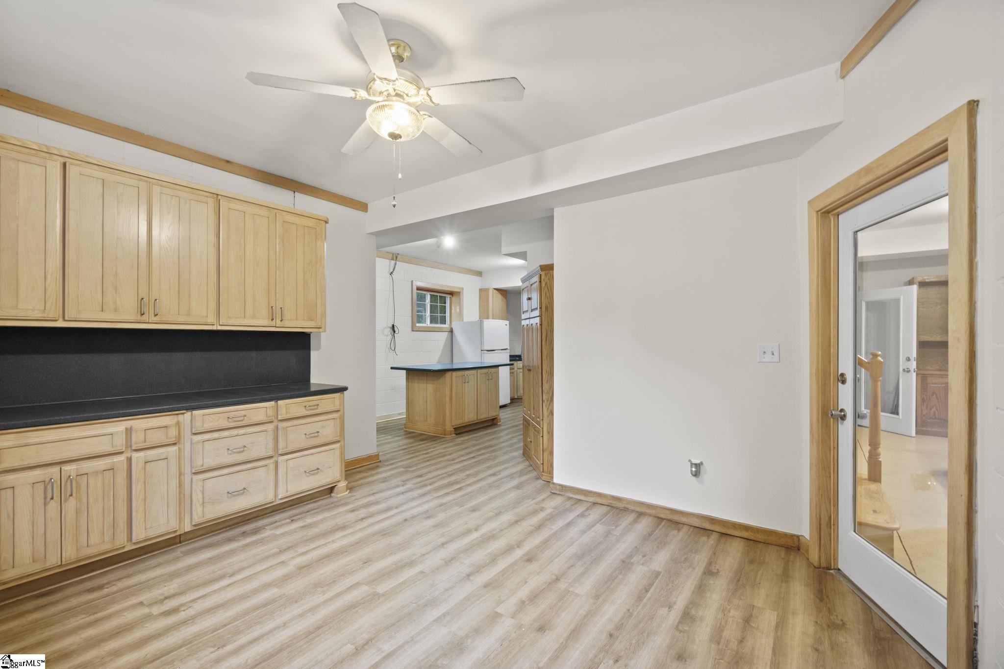 198 Rosa Lane Simpsonville, SC 29681 - Photo 17 of 24 Gallery Image 17