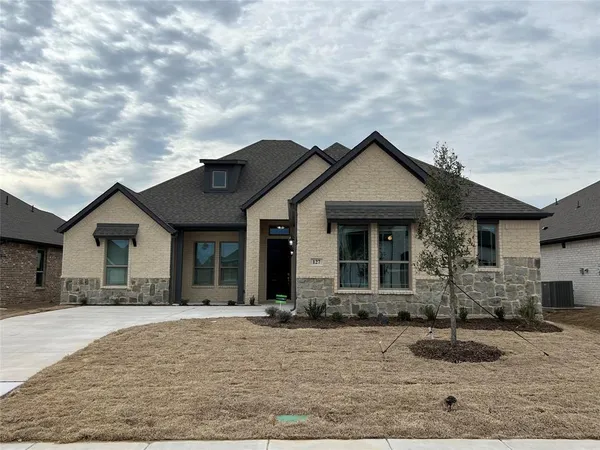 $2,995 | 127 Bowling Green Avenue, Red Oak, TX 75154