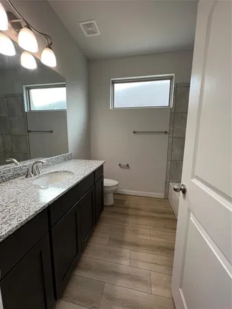 $2,995 | 127 Bowling Green Avenue, Red Oak, TX 75154