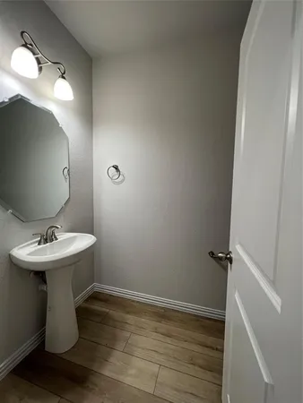 $2,995 | 127 Bowling Green Avenue, Red Oak, TX 75154