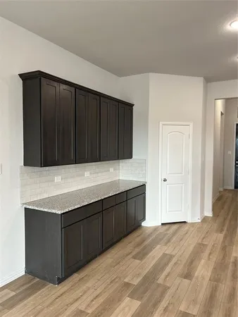 $2,995 | 127 Bowling Green Avenue, Red Oak, TX 75154