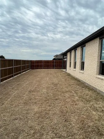 $2,995 | 127 Bowling Green Avenue, Red Oak, TX 75154