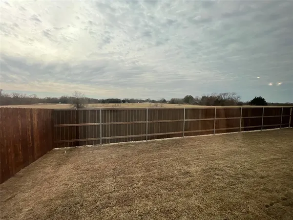 $2,995 | 127 Bowling Green Avenue, Red Oak, TX 75154