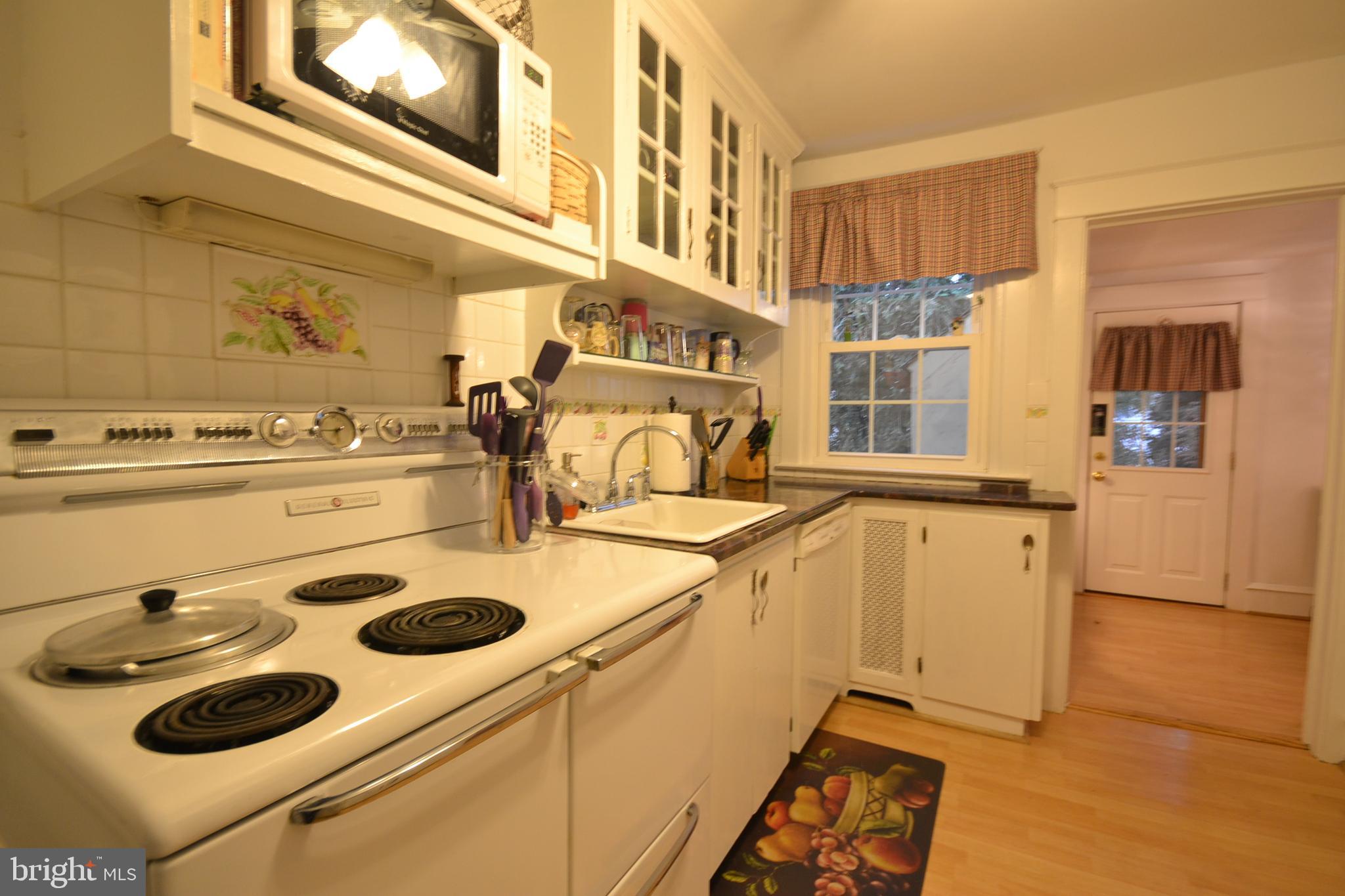 109 Gladstone Road Lansdowne, PA 19050 - Photo 11 of 30