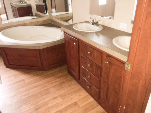 1732 River Road McClellanville, SC 29458 - Photo 11 of 17 Master Bathroom