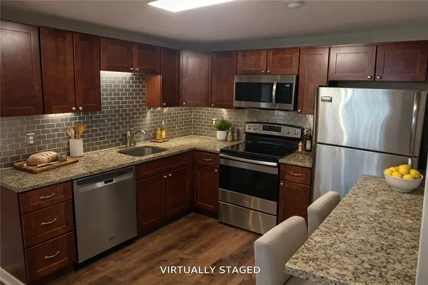 $174,900 | 56 River Street, Unit 31, West Warwick, RI 02893
