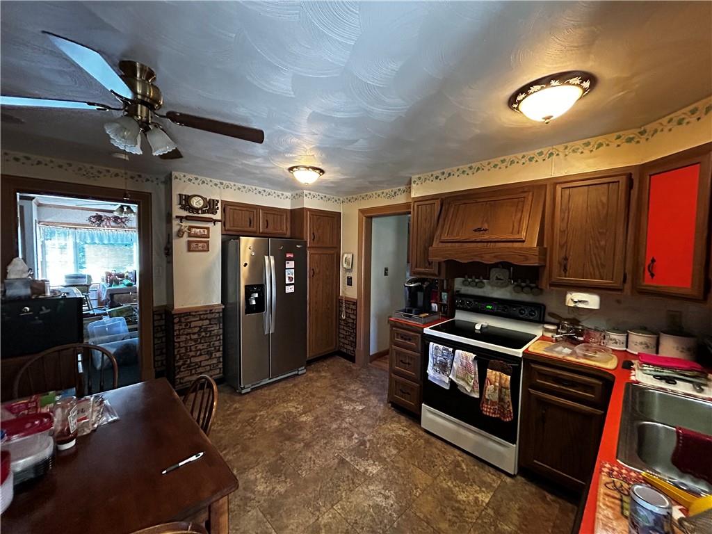 171 9th Street New Florence, PA 15944 - Photo 8 of 18 a room with furniture and a flat screen tv