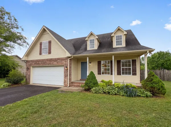 $387,000 | 1309 Andrea Lane, Portland, TN 37148