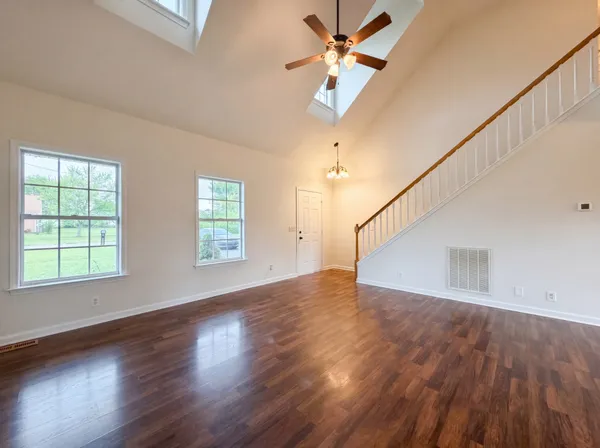 $387,000 | 1309 Andrea Lane, Portland, TN 37148