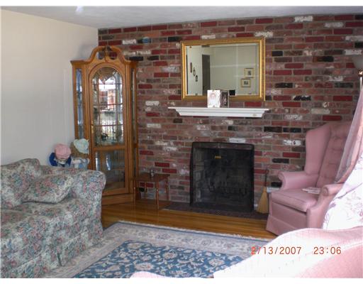 16 Baldwin Road Warwick, RI 02886 - Photo 2 of 12 Living Room.