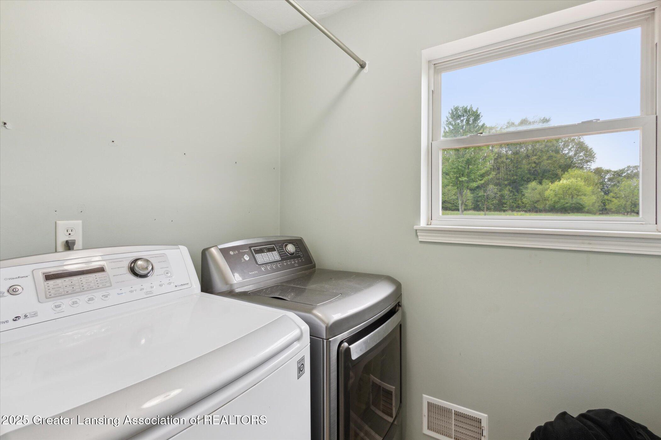 2424 South Canfield Road Eaton Rapids, MI 48827 - Photo 25 of 64 17-2424-S-Canfield-Rd-Eaton-Rapids-MI-48