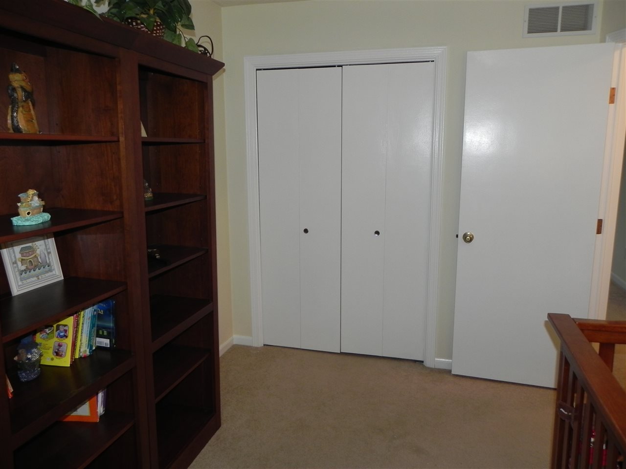 17317 Woodhurst Road Granger, IN 46530 - Photo 15 of 25 Gallery Image 15