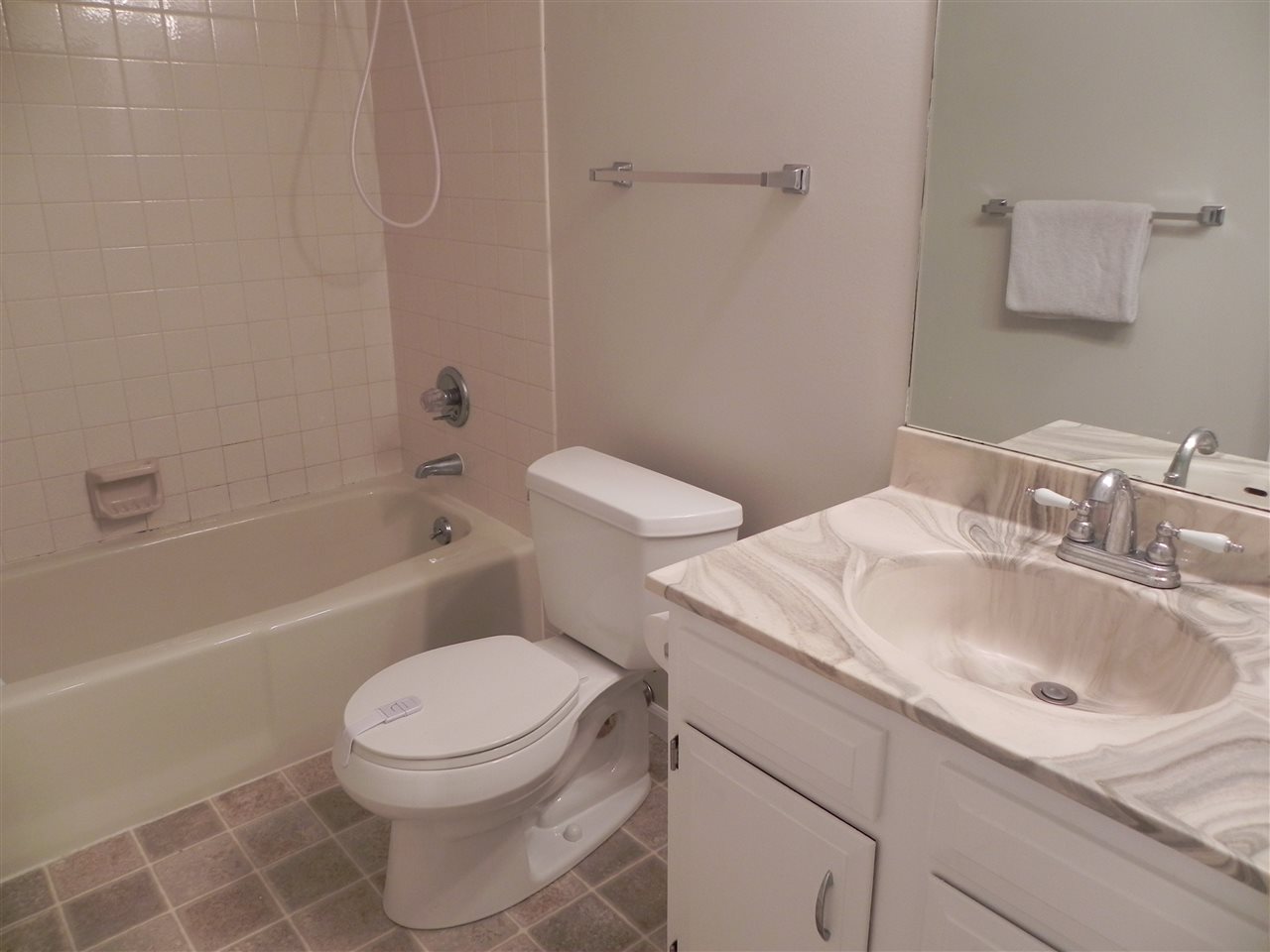 17317 Woodhurst Road Granger, IN 46530 - Photo 16 of 25 Gallery Image 16