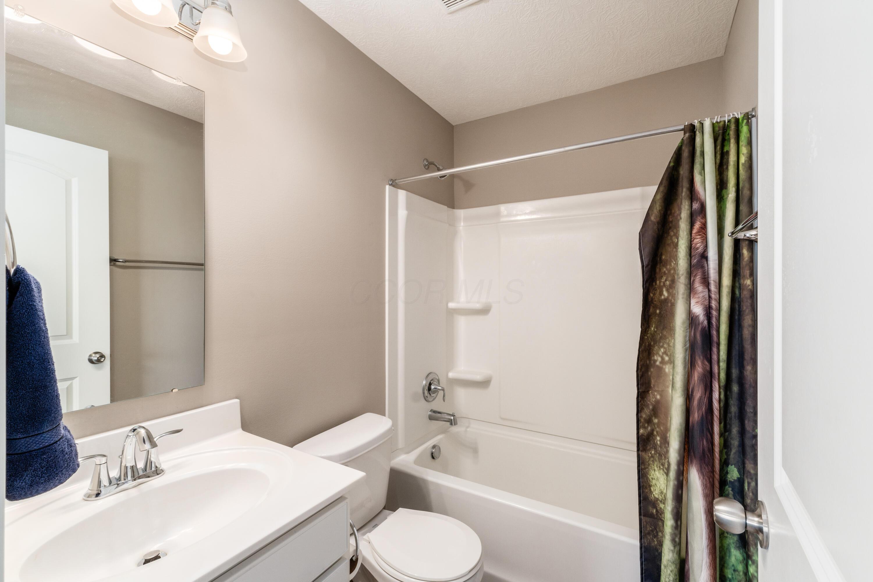296 Autumn Ridge Circle Pickerington, OH 43147 - Photo 18 of 24 2nd Full Private Bath