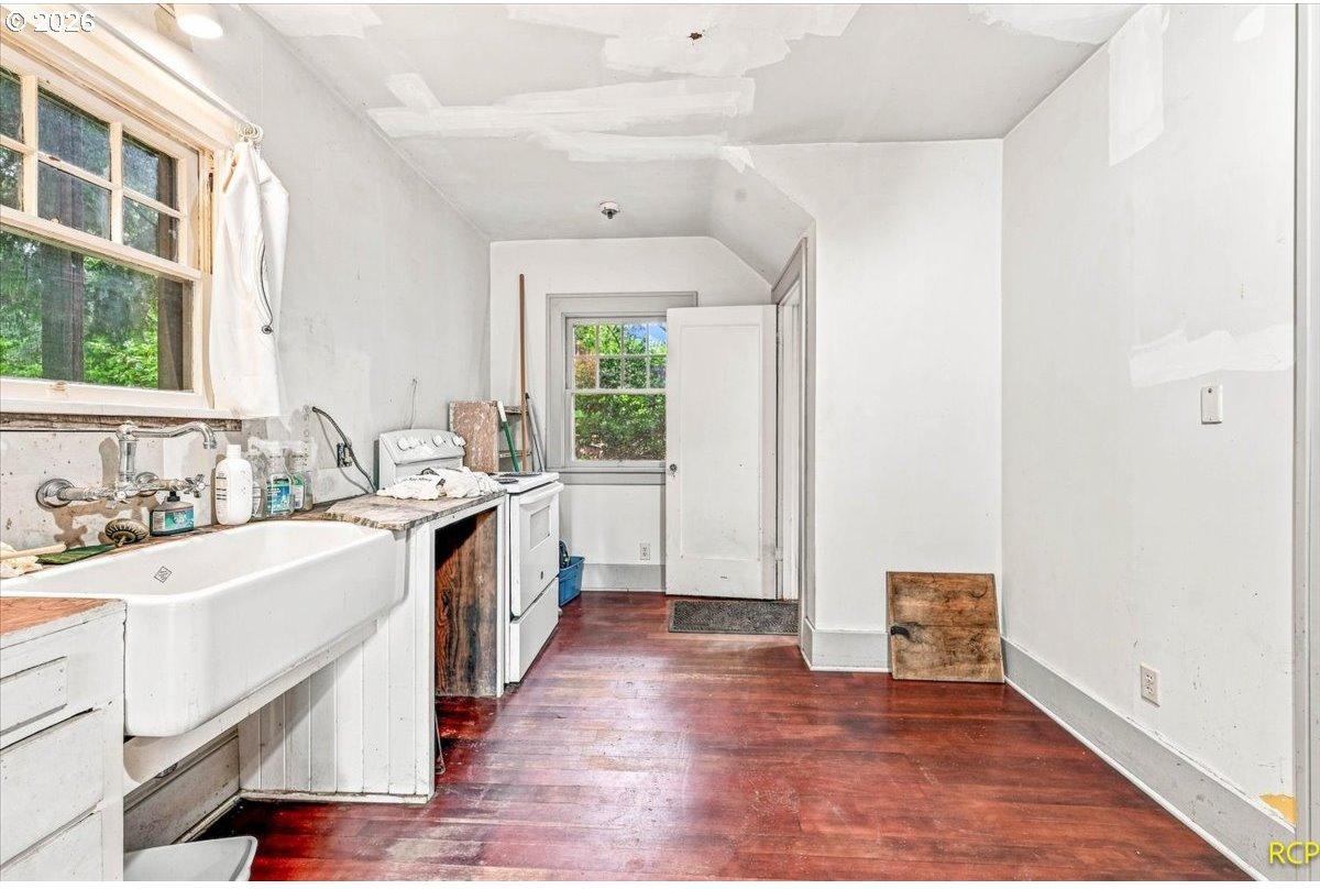 2113 North Sumner Street Portland, OR 97217 - Photo 14 of 30 Gallery Image 14