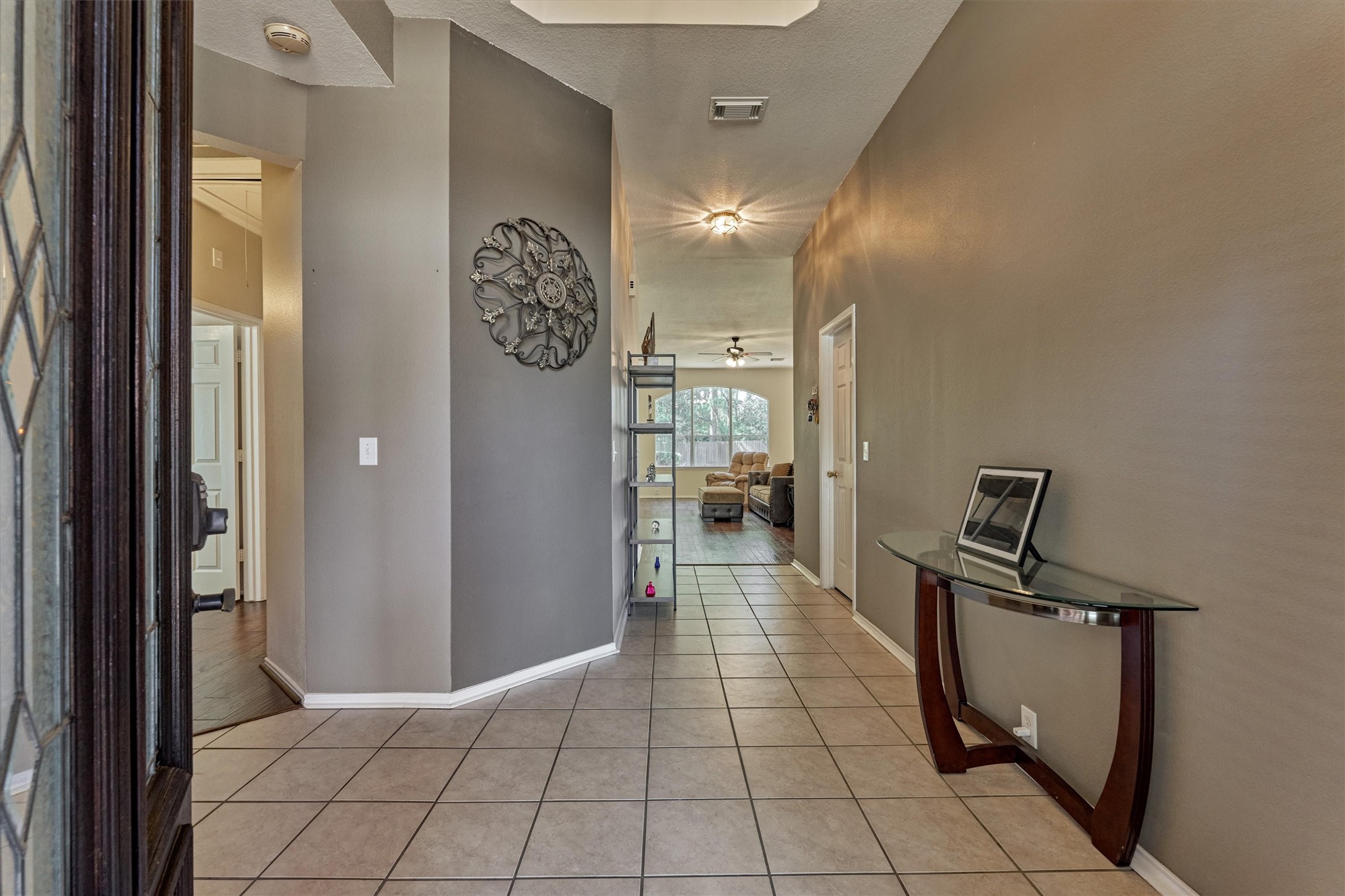 20835 Louetta Oak Drive Spring, TX 77388 - Photo 12 of 39 a view of a hallway with seating area