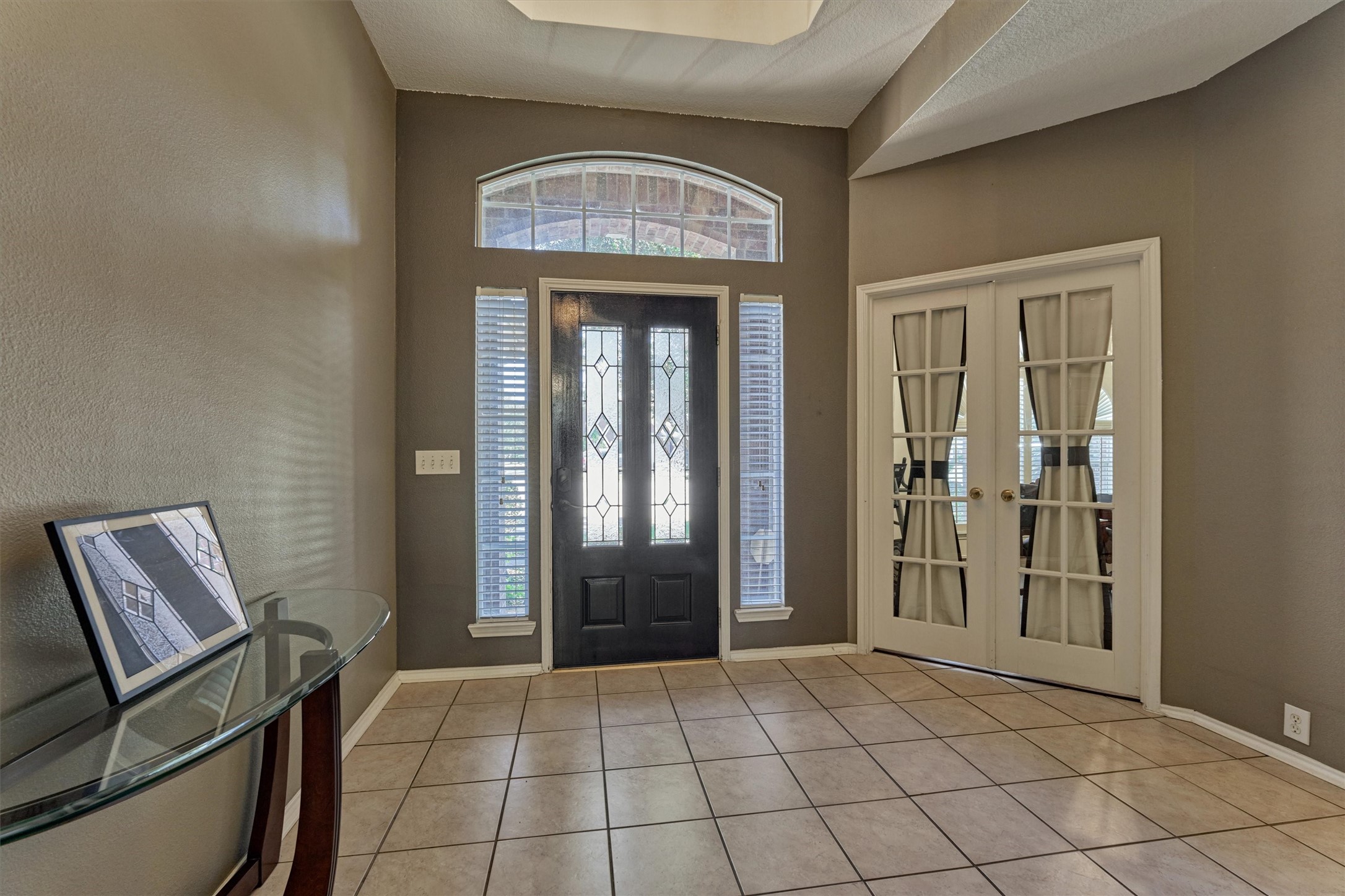 20835 Louetta Oak Drive Spring, TX 77388 - Photo 13 of 39 a view of an entryway with a rug