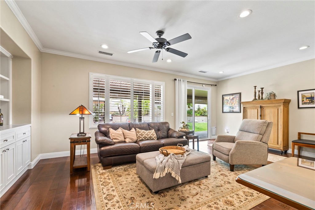1705 Arthur Loop West Upland, CA 91784 - Photo 4 of 30