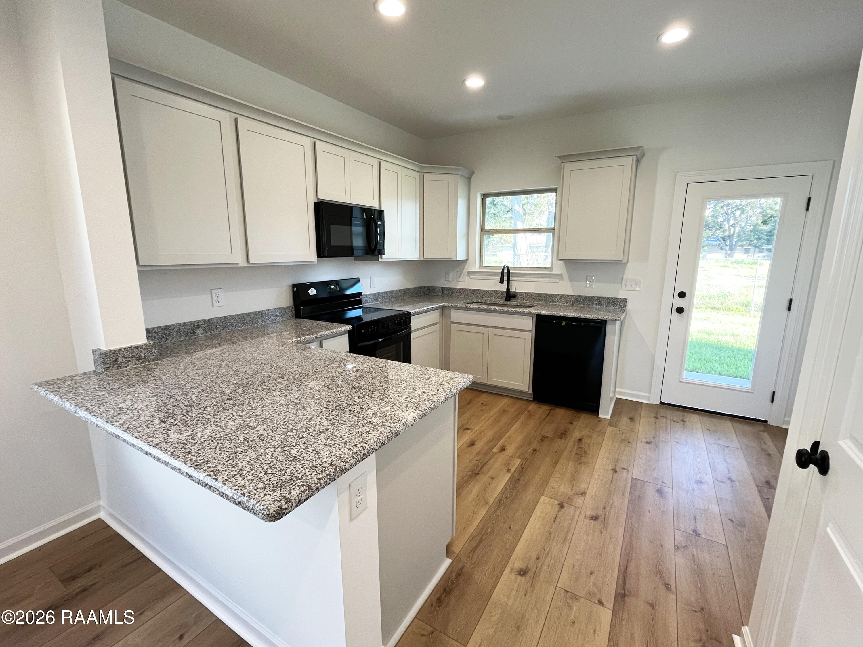 313 Mdw Rdg Lane Duson, LA 70529 - Photo 6 of 9 KITCHEN
