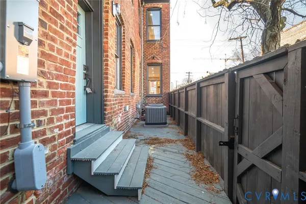$3,200 | 316 West Clay Street, Richmond, VA 23220