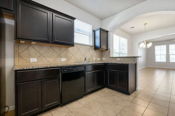 $1,995 | 711 Katmai Circle, Pflugerville, TX 78660