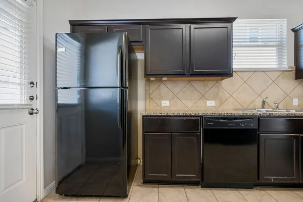 $1,995 | 711 Katmai Circle, Pflugerville, TX 78660