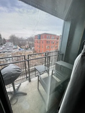 $3,100 | 691 Massachusetts Avenue, Unit 302, Boston, MA 02118